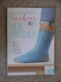 Socken mit Hebemaschen / Babette Ulmer (CV 2019)