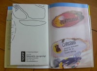 Dekorativ ausgesägt / Krug (Topp - 2005)