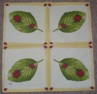 Servietten -  2 Marienkäfer auf Blatt  (33cm Papierserviette)