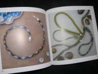 Glasperlenketten häkeln - Das Musterbuch / C. Schumann (2007 Creanon)