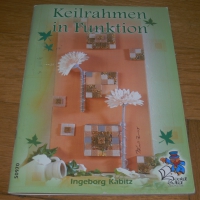 Keilrahmen in Funktion / Ingeborg Kabitz (Bücherzauber - 2005)